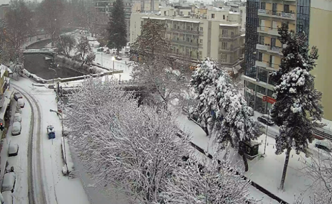 Σ. Αρναούτογλου: Eρχονται χιόνια και τσουχτερό κρύο από την Τετάρτη στη Θεσσαλία
